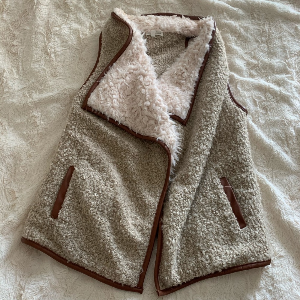 Sherpa VEST